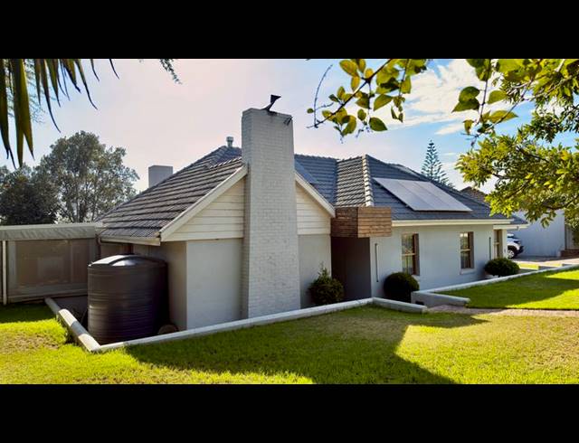 5 BEDROOM HOUSE FOR SALE IN KENRIDGE